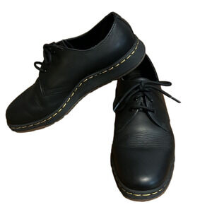 Dr Martens Cavendish shoes